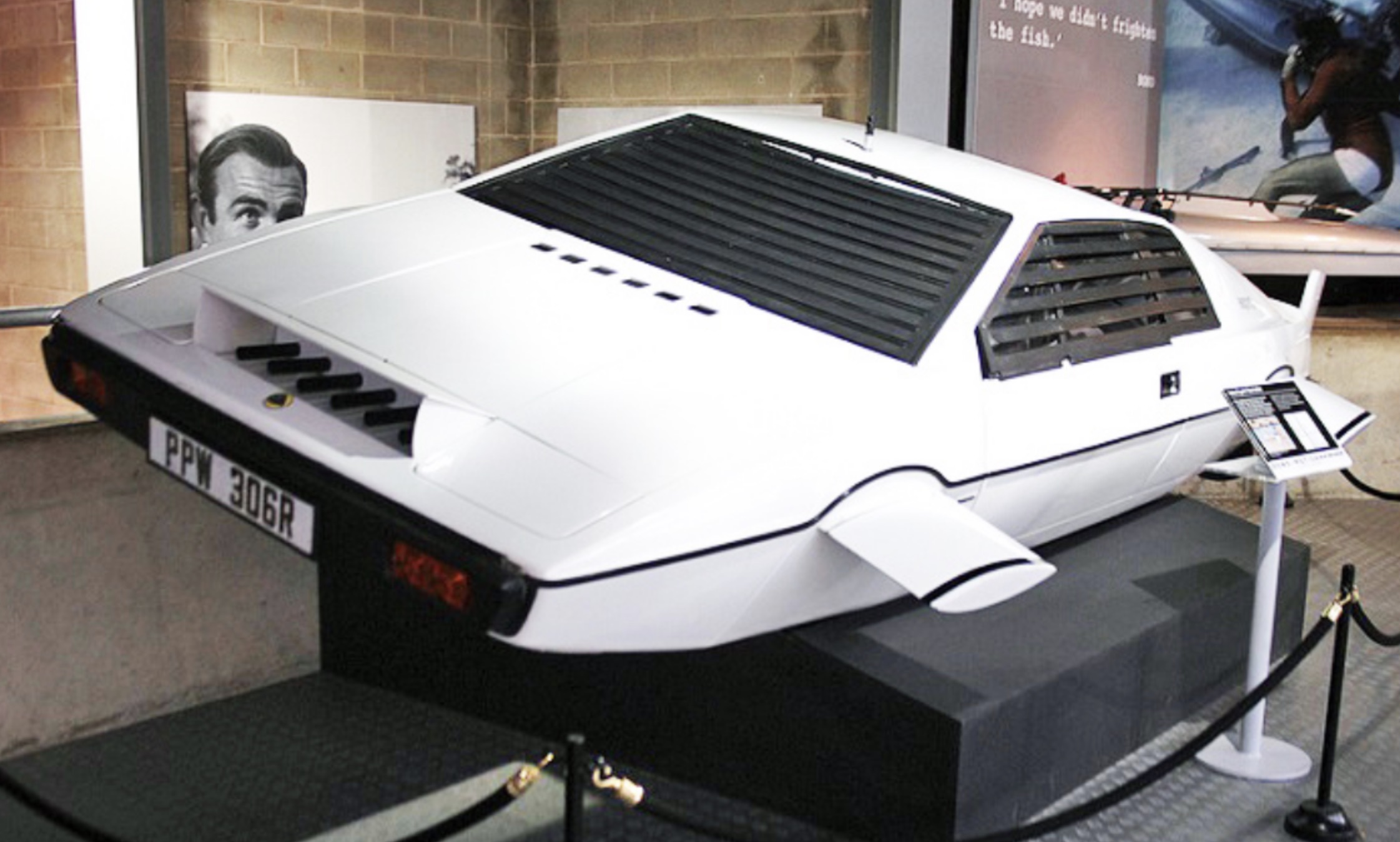 James Bond’s Submarine Car